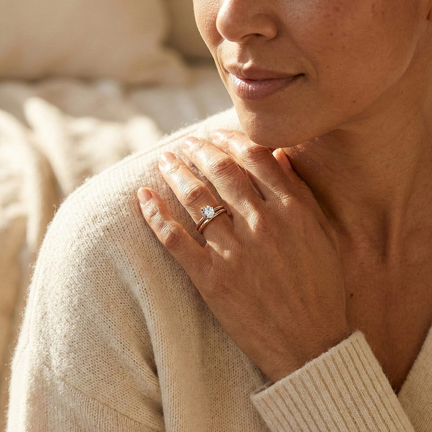 Luxuriant 9K Yellow Gold SGL Certified (VS-EF) Lab Grown Diamond Floatel Solitaire Ring 1.00 Ct.